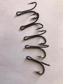 100 Hameçon Double N 4 Idem Réf 9908 Bz Limerick Equerre 90 Degrés Forgé Pêche Carnassier Mustad
