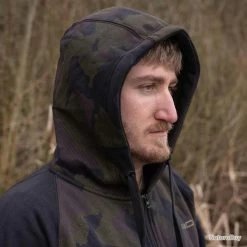 Avid Carp Distortion Onesie S -Gratuit pour tous Pêche. 00006 Distortion Onesie S